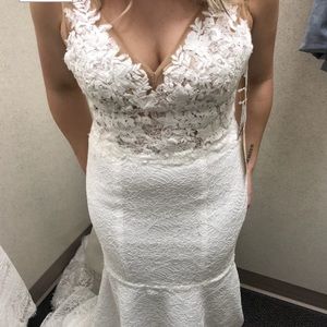 More Photos - NWT David's Bridal Wedding Dress - 20W